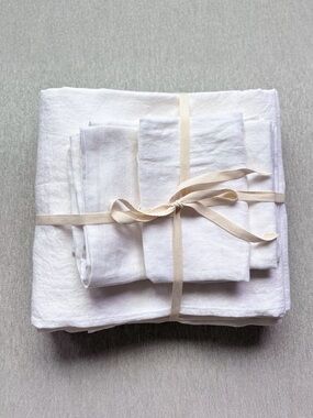 Quince European Linen Sheet Set Queen White NEW (Open Box)